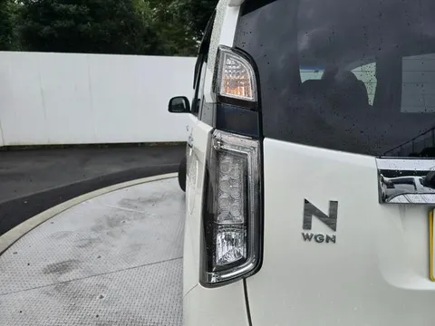 Honda N-WGN Custom