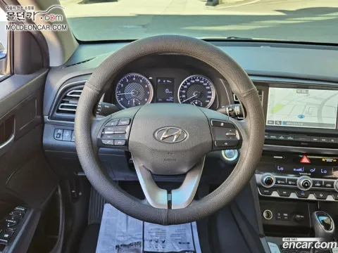 Hyundai Elantra (Avante)