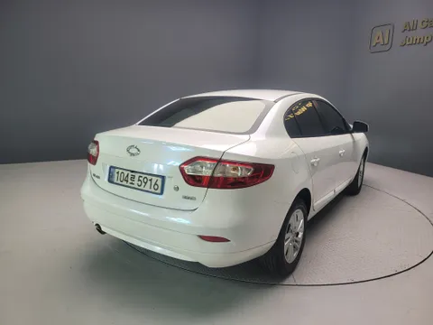 Renault SM3