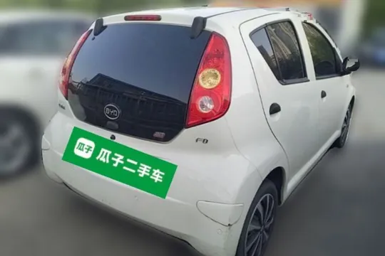 BYD F0