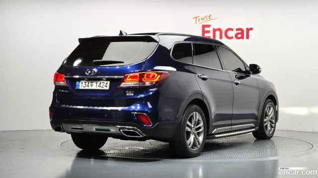 Hyundai Grand Santa Fe (Maxcruz)