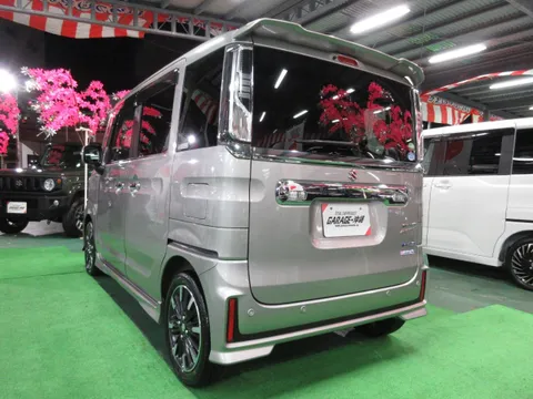 Suzuki Spacia