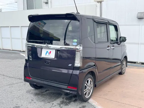 Honda N-BOX Custom