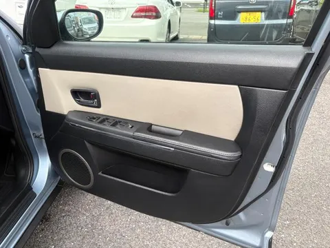 Mazda Verisa