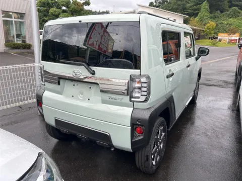 Daihatsu Taft