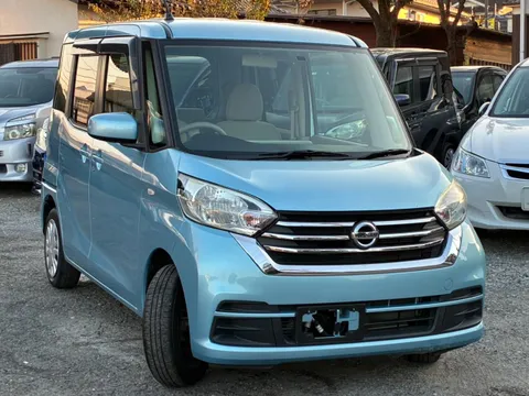 Nissan Dayz Roox