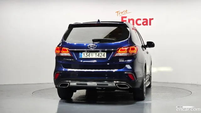 Hyundai Grand Santa Fe (Maxcruz)