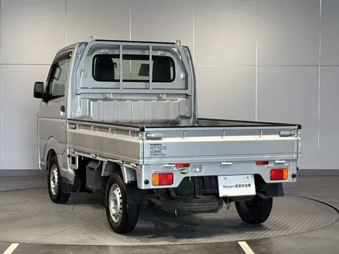 Nissan Clipper Truck