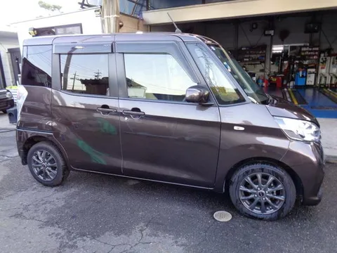 Nissan Dayz Roox