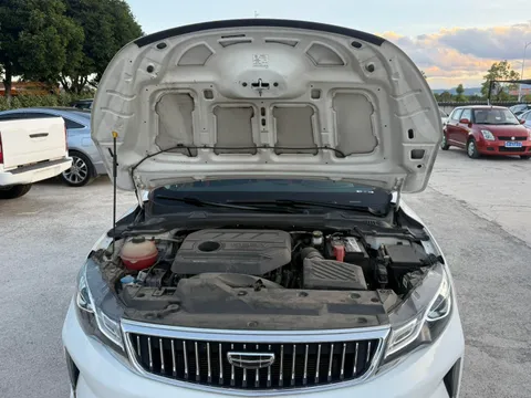 Geely Emgrand GL