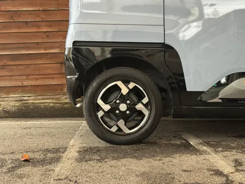 Mitsubishi Delica Mini