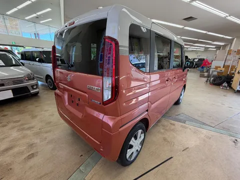 Suzuki Spacia