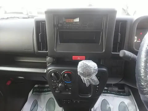 Nissan Clipper Van