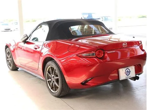 Mazda MX-5 (Roadster)