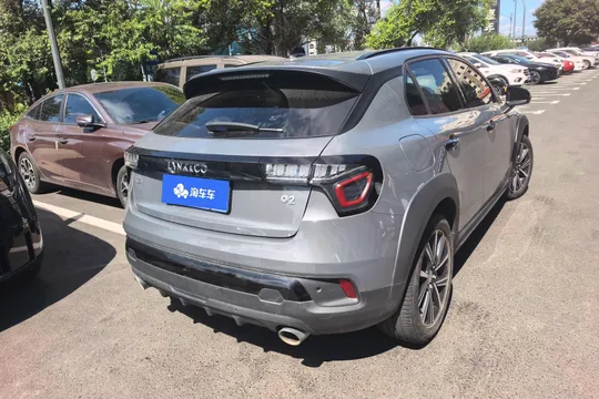 Lynk & Co Lynk & Co 02