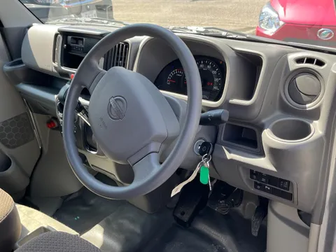 Nissan Clipper
