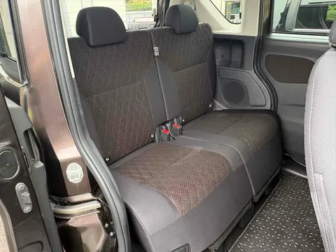 Mitsubishi eK X Space