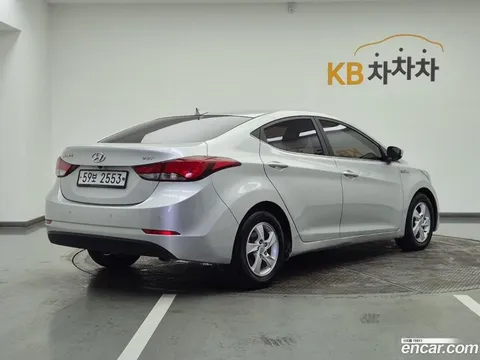 Hyundai Elantra (Avante)