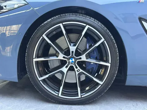 BMW 8-Series