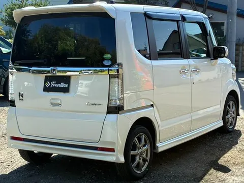 Honda N-BOX Custom