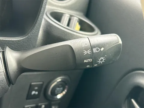Daihatsu Mira Tocot