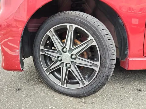 Mitsubishi eK Custom