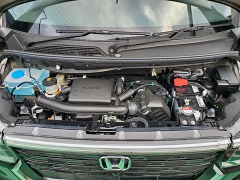 Honda N-BOX Custom