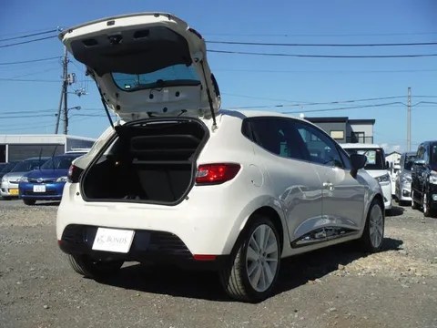 Renault Lutecia