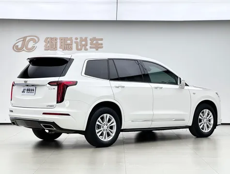 Cadillac XT6