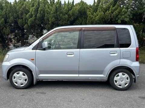 Nissan Otti