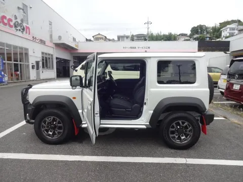 Suzuki Jimny Sierra