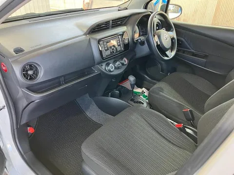 Toyota Yaris (Vitz)
