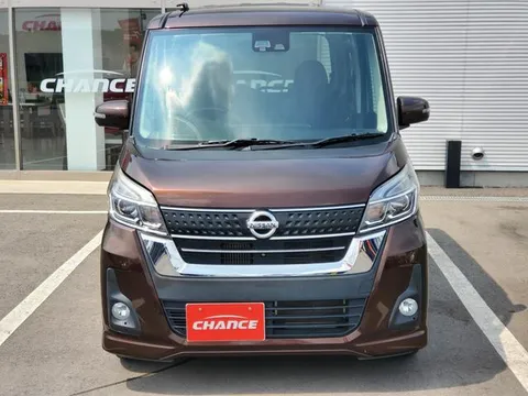 Nissan Dayz Roox