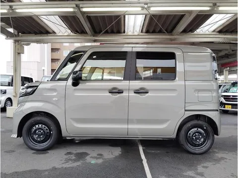 Suzuki Spacia Base