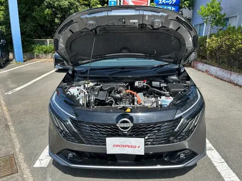 Nissan Note Aura