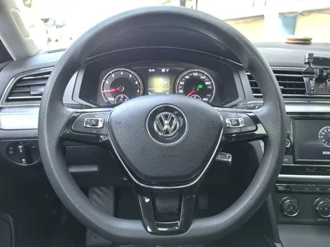 Volkswagen Lamando