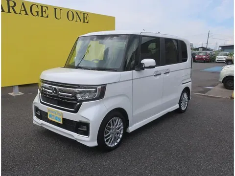 Honda N-BOX Custom