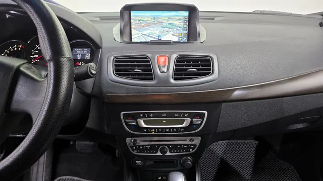Renault SM3