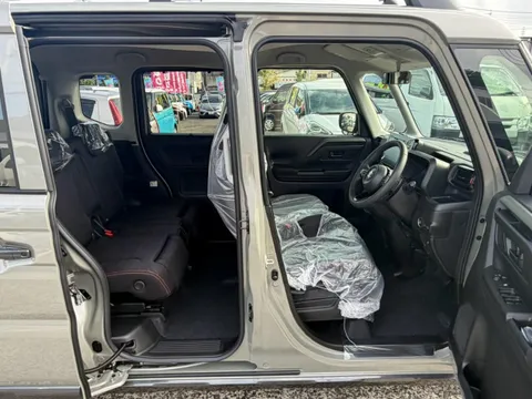 Suzuki Spacia Gear