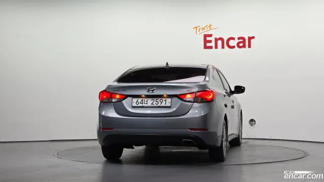 Hyundai Elantra (Avante)