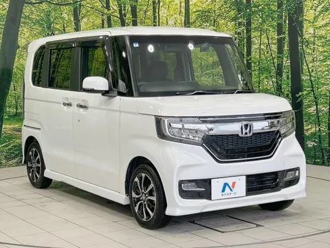 Honda N-BOX Custom