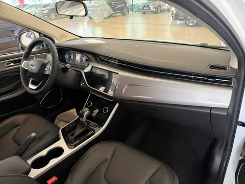 Chery Arrizo 5