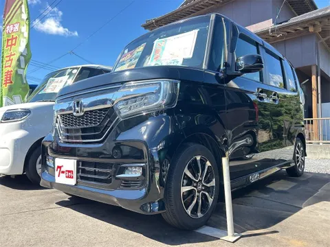 Honda N-BOX Custom