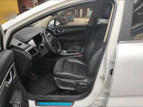 Geely Emgrand GS
