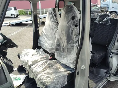 Suzuki Spacia Gear