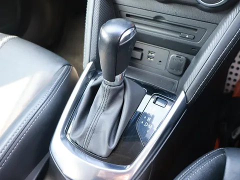 Mazda Mazda2 (Demio)