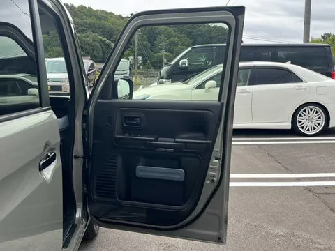 Suzuki Spacia Base