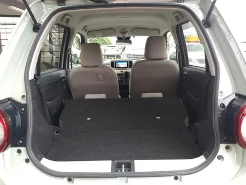 Daihatsu Mira Tocot