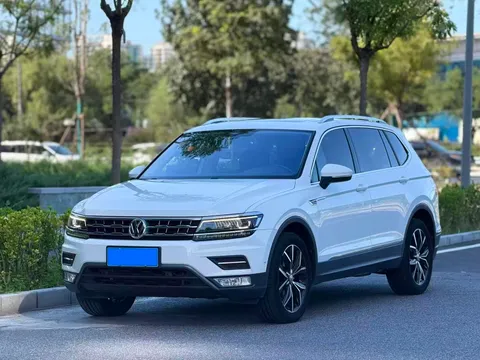 Volkswagen Tiguan L
