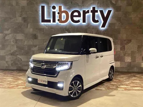 Honda N-BOX Custom